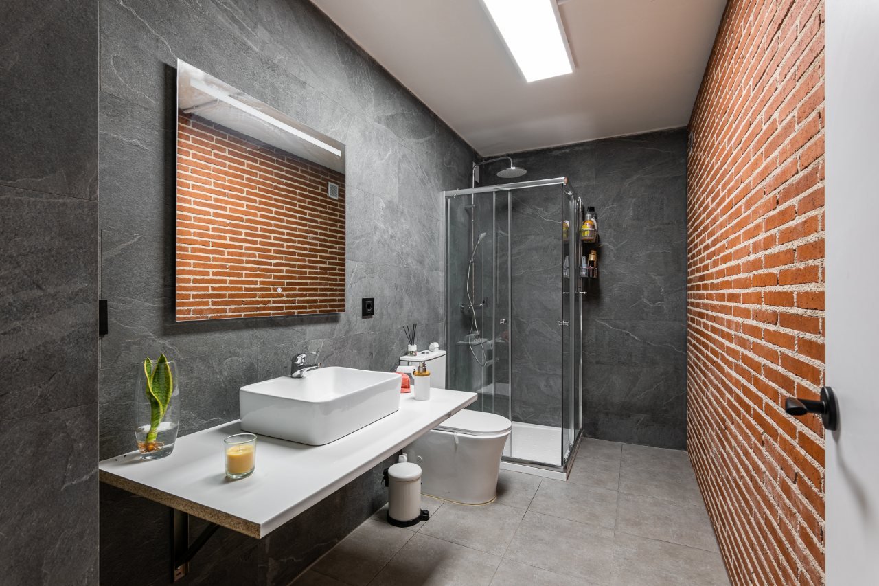 Baño estilo industrial